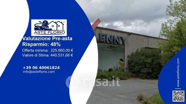 Capannone in commerciale in Via Chinnici