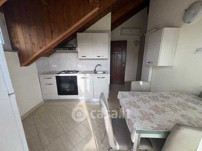 Appartamento in residenziale in Viale dei Pini Sud