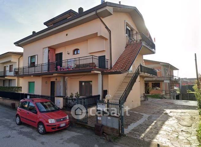 Appartamento in residenziale in Via Gagarin Juri 77