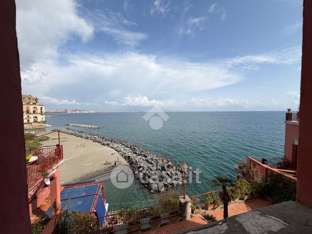 Appartamento in residenziale in Via Posillipo 26