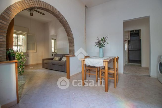 Appartamento in residenziale in Viale Emilia 9