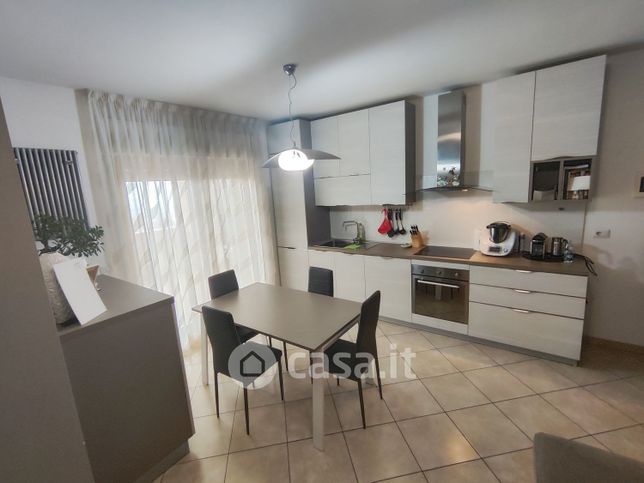 Appartamento in residenziale in Via Colle dell'Ara 138