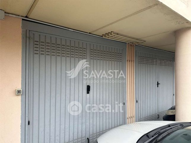 Garage/posto auto in residenziale in Via Edmondo Poletti 32