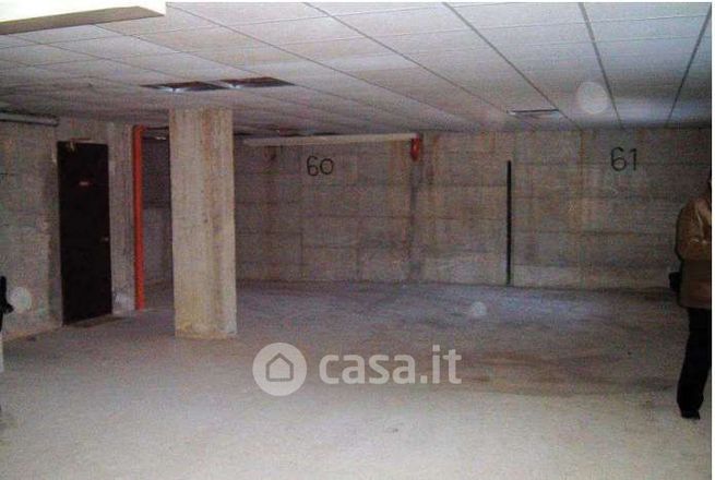 Garage/posto auto in residenziale in Via Cambrembo