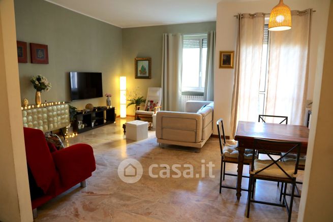 Appartamento in residenziale in Via Sporting Mirasole 16