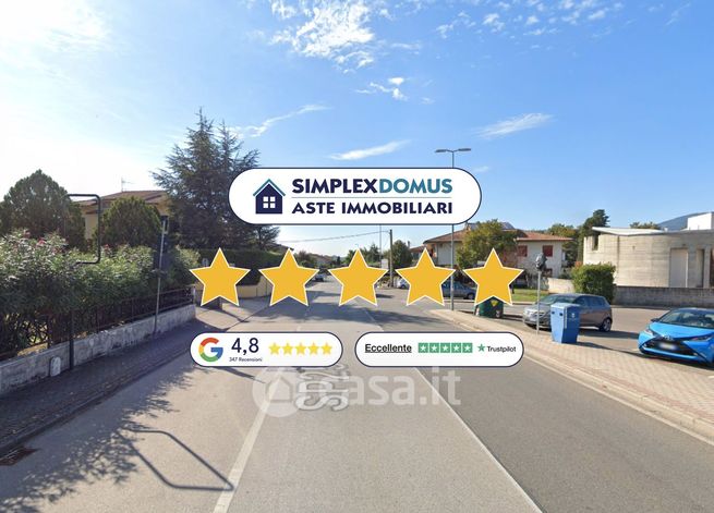 Appartamento in residenziale in Via del Monte Est
