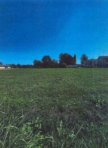 Terreno edificabile in residenziale in Via Correggio