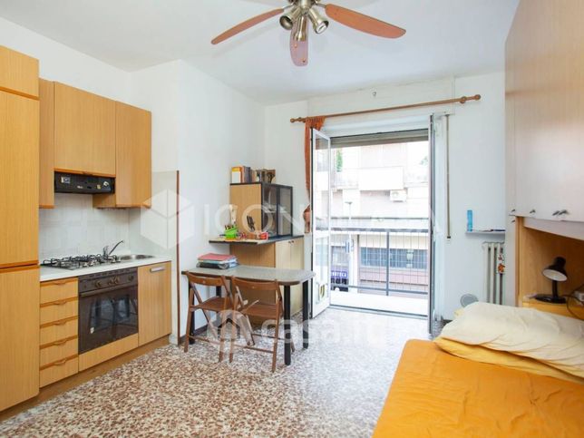 Appartamento in residenziale in Via Nicola Fabrizi 4