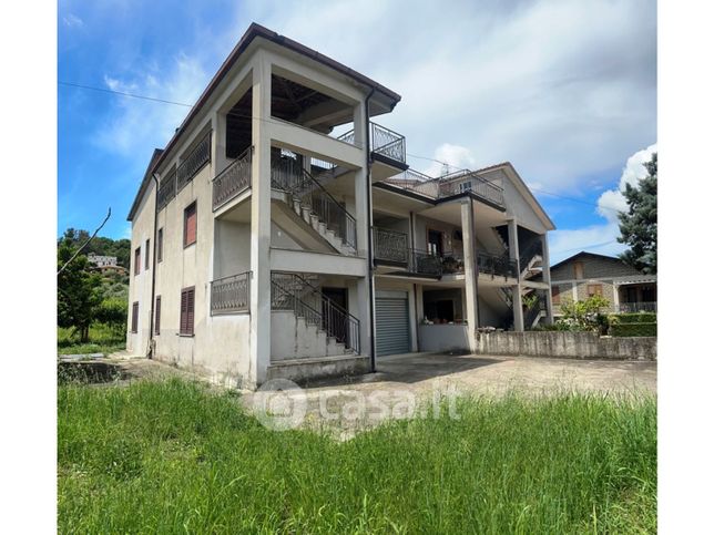 Villa in residenziale in Strada Provinciale 274