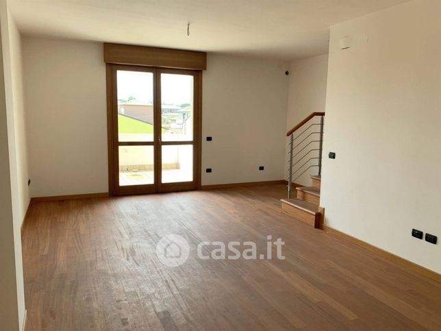 Appartamento in residenziale in Via Saetta