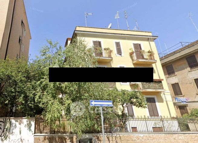 Villa in residenziale in Via R. Orlandini 110
