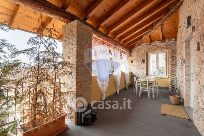 Appartamento in residenziale in Via Albani Conti 345