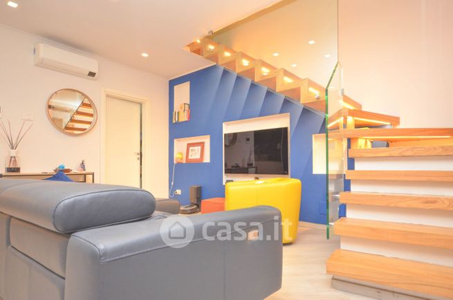 Casa indipendente in residenziale in Via Tecchio