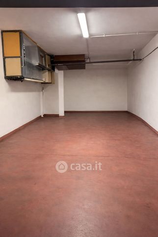 Box/posto auto in residenziale in Via Colle dell'Asino