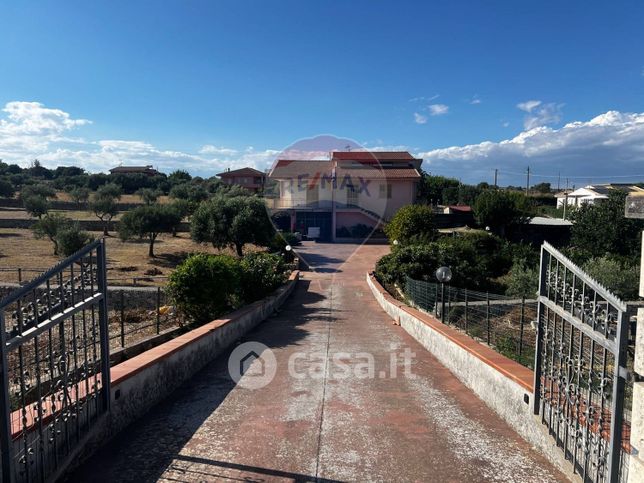 Villa in residenziale in Via Pietre Nere Cava Ispica 41