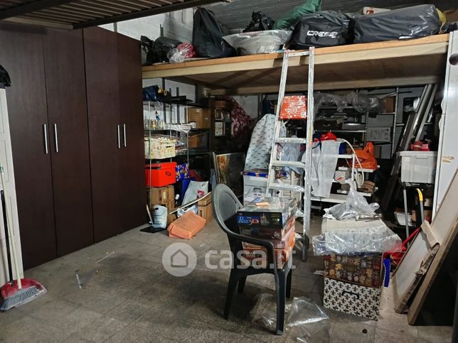 Box/posto auto in residenziale in Via Anagnina 332