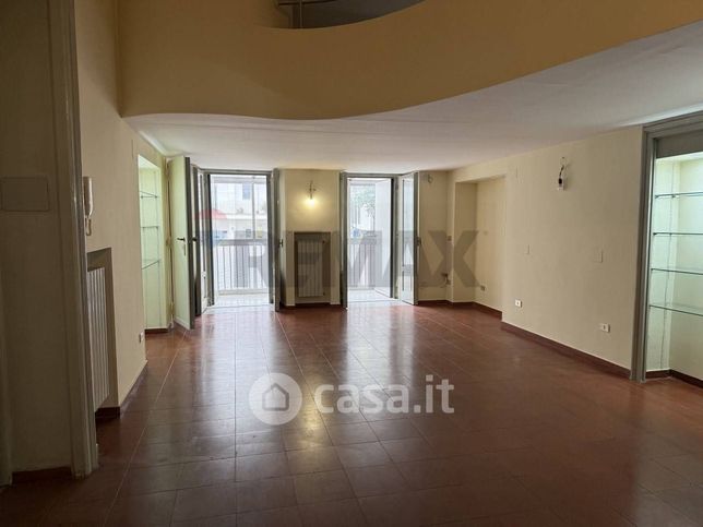 Appartamento in residenziale in Via Nicola de Giosa 28
