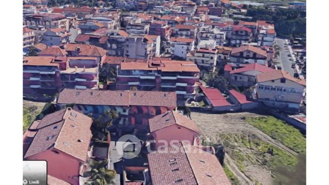 Villetta a schiera in residenziale in Via Tevere 36