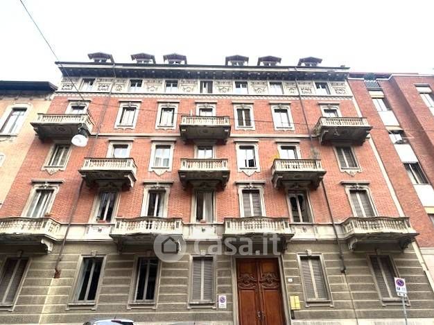 Ufficio in commerciale in Via Amerigo Vespucci 8