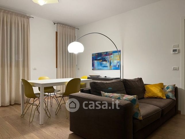 Appartamento in residenziale in Domenico Cucchiari 17