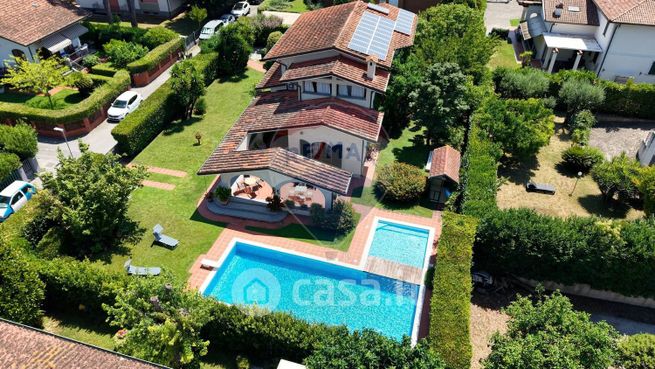 Villa in residenziale in