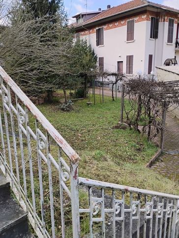 Casa indipendente in residenziale in Via Piave 21