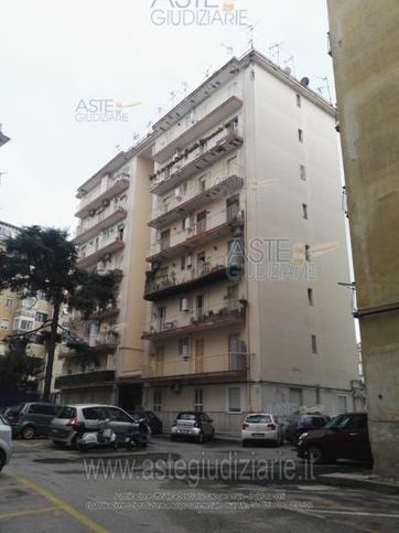 Appartamento in residenziale in Via Bernardo Cavallino 115