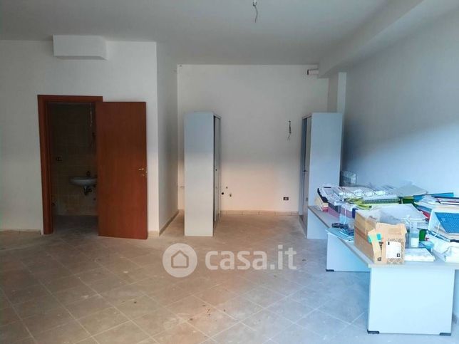 Ufficio in commerciale in Via Don Francesco Oliboni 5