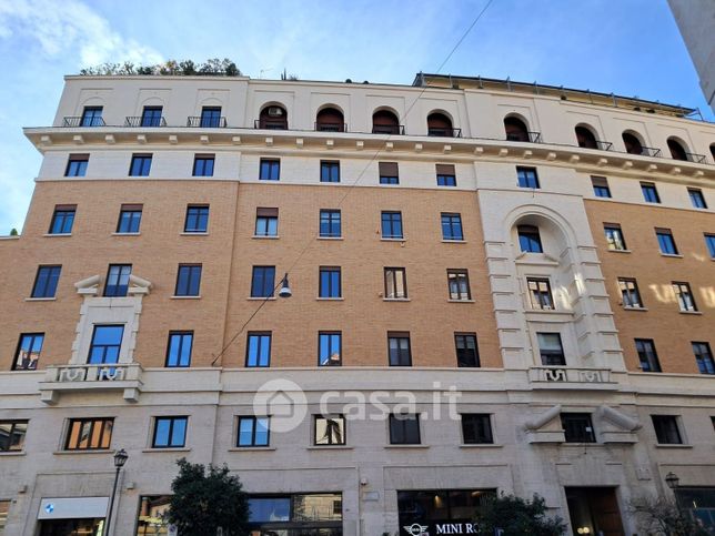 Ufficio in commerciale in Via Barberini