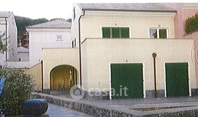 Casa indipendente in residenziale in Via Grana