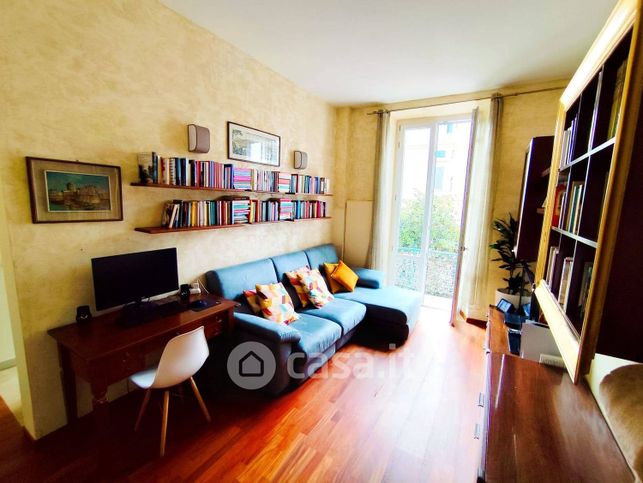 Appartamento in residenziale in Via Enrico Mayer