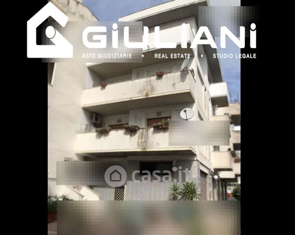 Appartamento in residenziale in Via Salaria 123