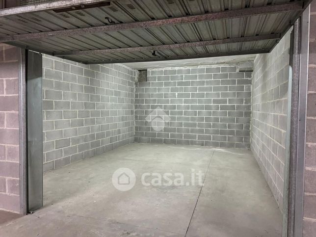 Garage/posto auto in residenziale in Via Gorizia 10