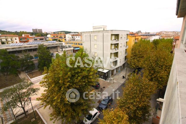 Appartamento in residenziale in Via Toscana 16
