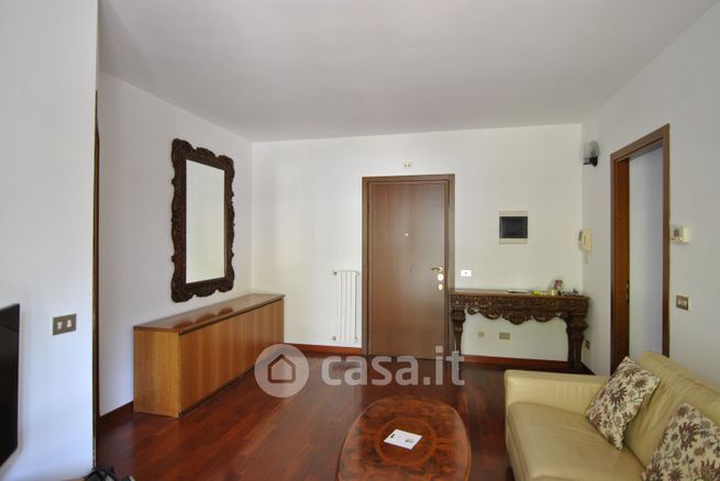 Appartamento in residenziale in Via Alfonso Corti 13