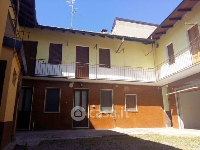 Casa indipendente in residenziale in IN LOMELLINA - A 20 MINUTI CIRCA DA MORTARA