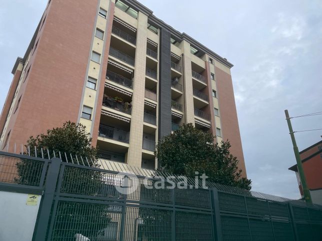 Appartamento in residenziale in Viale Vincenzo Lancetti 36