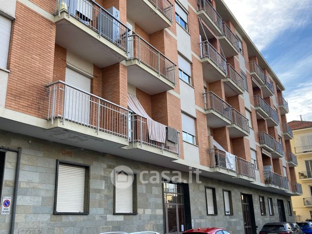 Appartamento in residenziale in Via Mombello 3