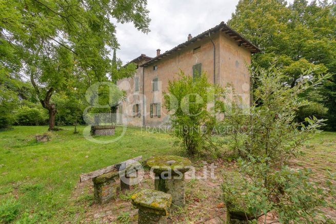 Villa in residenziale in Via Fondè 20