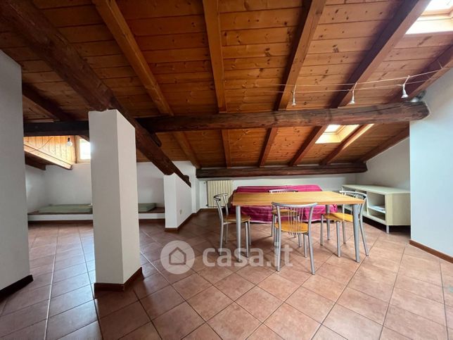 Appartamento in residenziale in Via Chiudare 9
