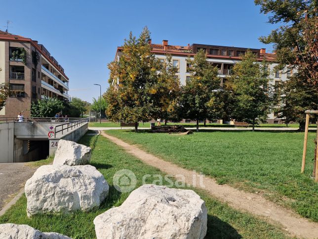 Appartamento in residenziale in Via Giovanni Segantini 24