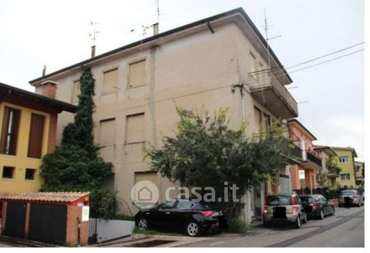Casa indipendente in residenziale in Via Gio-Batta Troiani 19
