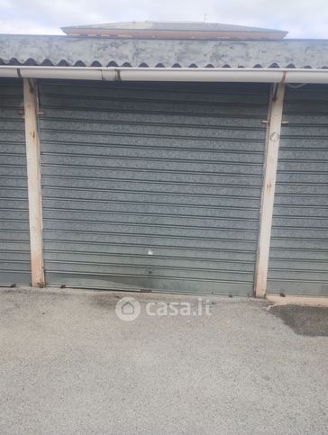 Box/posto auto in residenziale in Via Parma 388