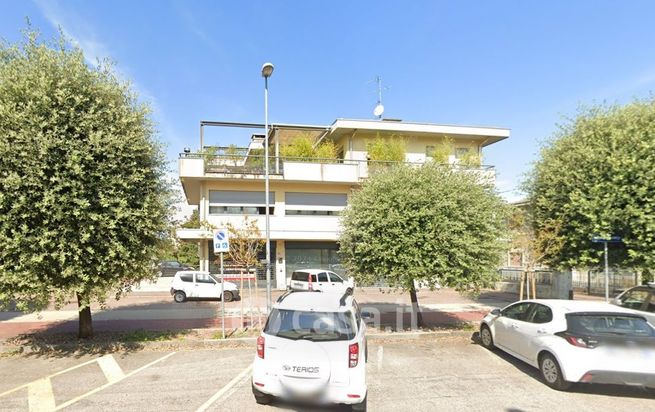 Ufficio in commerciale in Viale Pietro Ceccato 103