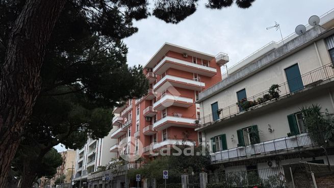 Appartamento in residenziale in Viale Principe Umberto 131