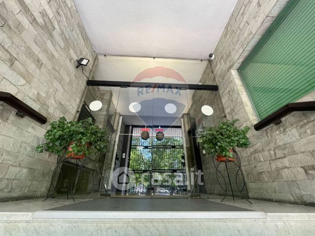 Appartamento in residenziale in Corso Sempione 40