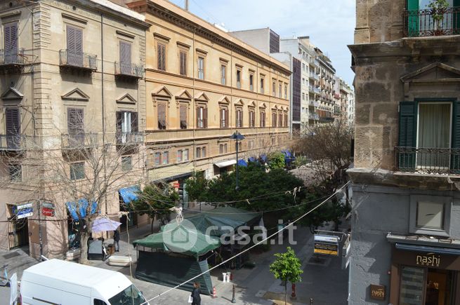 Appartamento in residenziale in Via Ruggiero Settimo