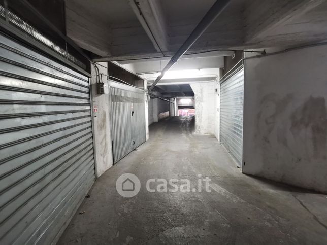 Garage/posto auto in residenziale in Via Antonio Caveri 12