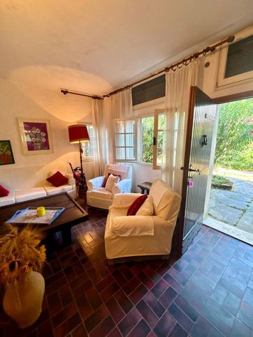 Casa indipendente in residenziale in Viale Michelangelo