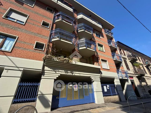 Box/posto auto in residenziale in Via Giuseppe Maria Bonzanigo 3